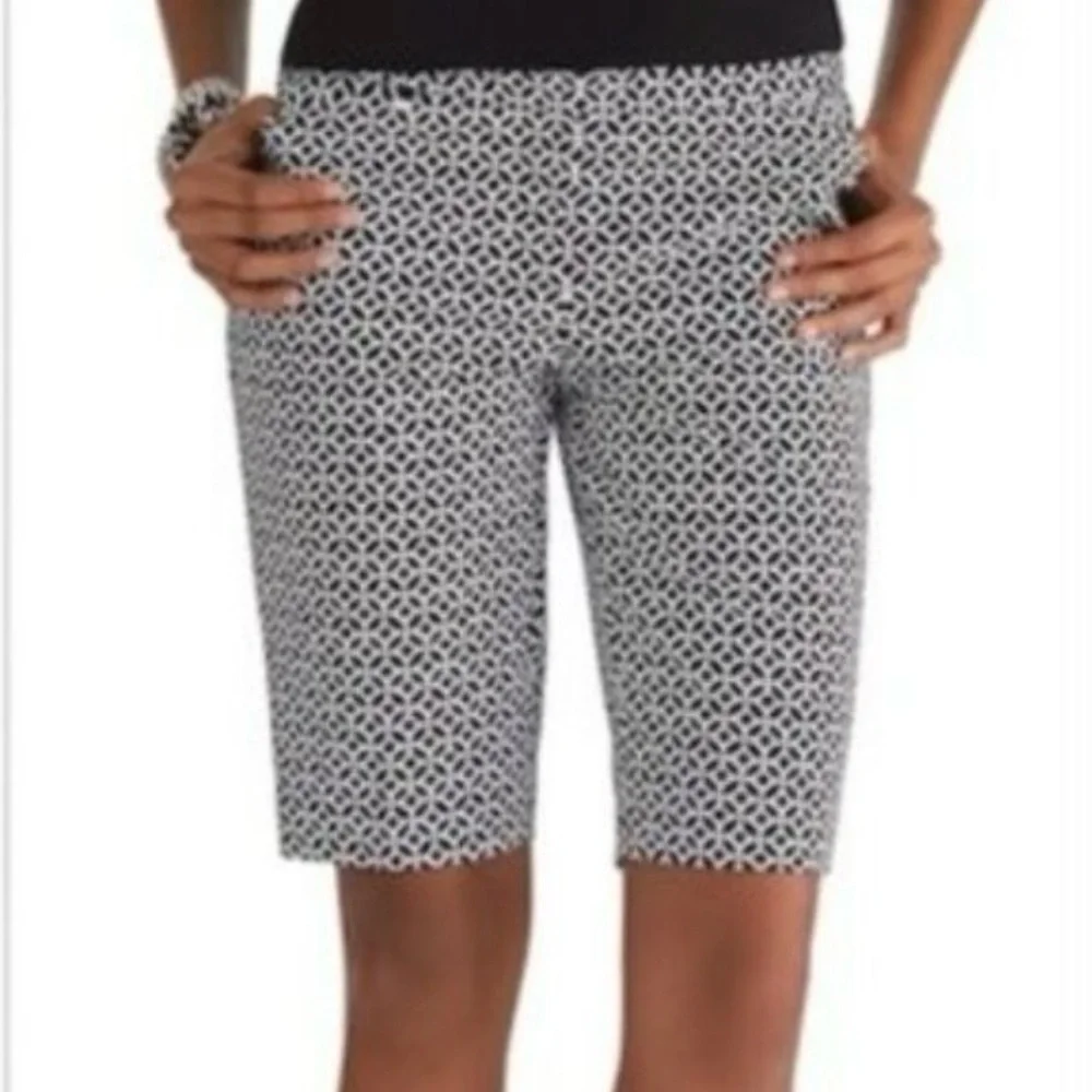 White House Black Market Geometric Black and White Bermudas NWT